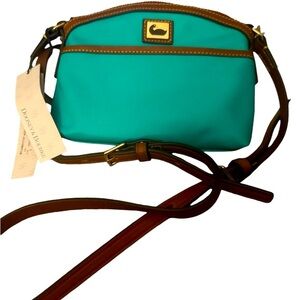 NWT Dooney & Bourke Wayfarer Domed Crossbody Teal Brown Nylon Zip Closur…